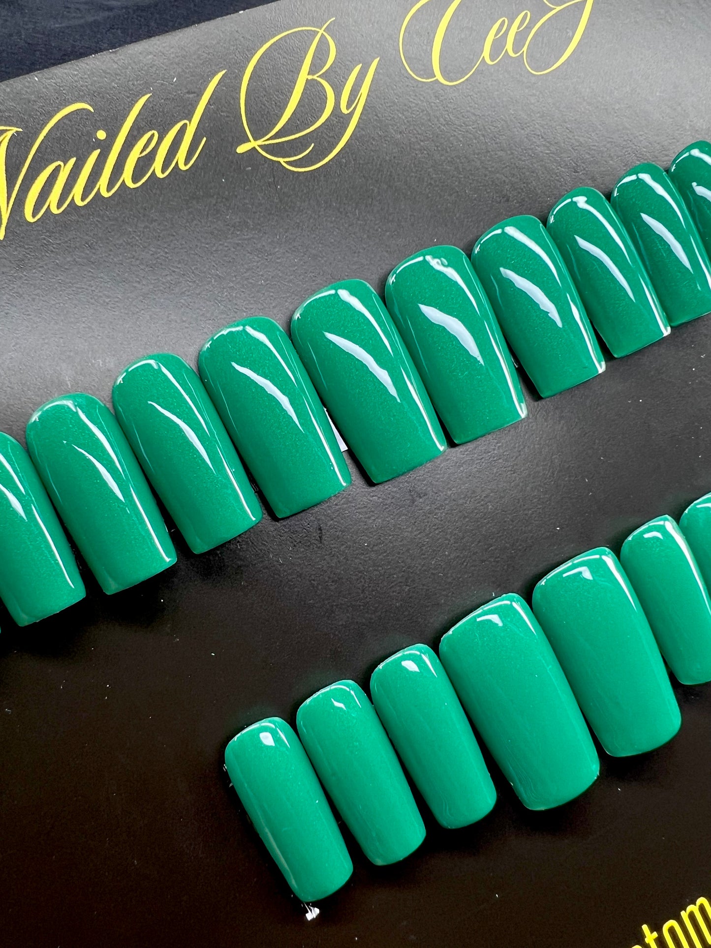 No. 63 | Green | Ready To Ship Press On Nails