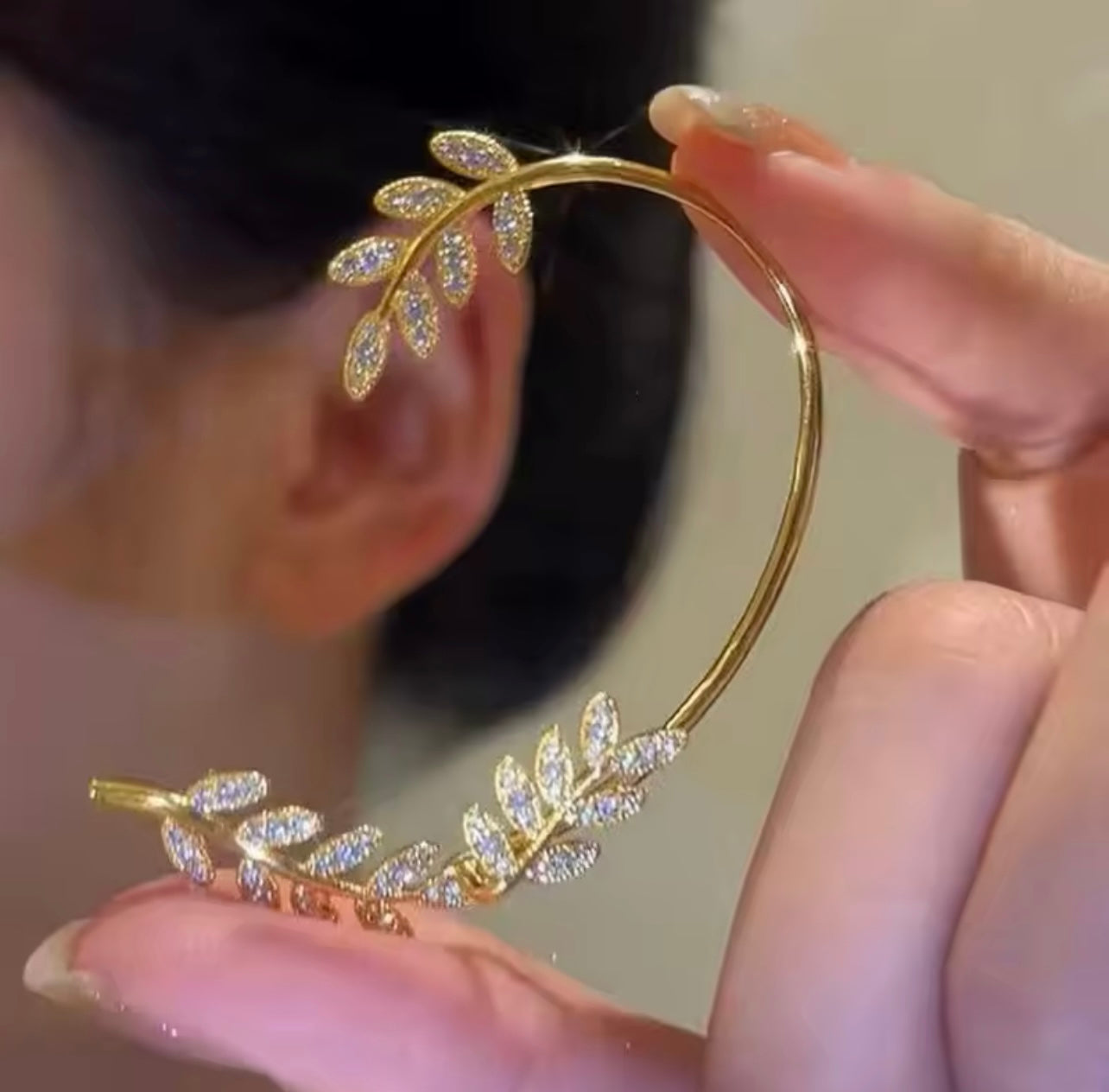 Leaves Ear Cuff - Gold