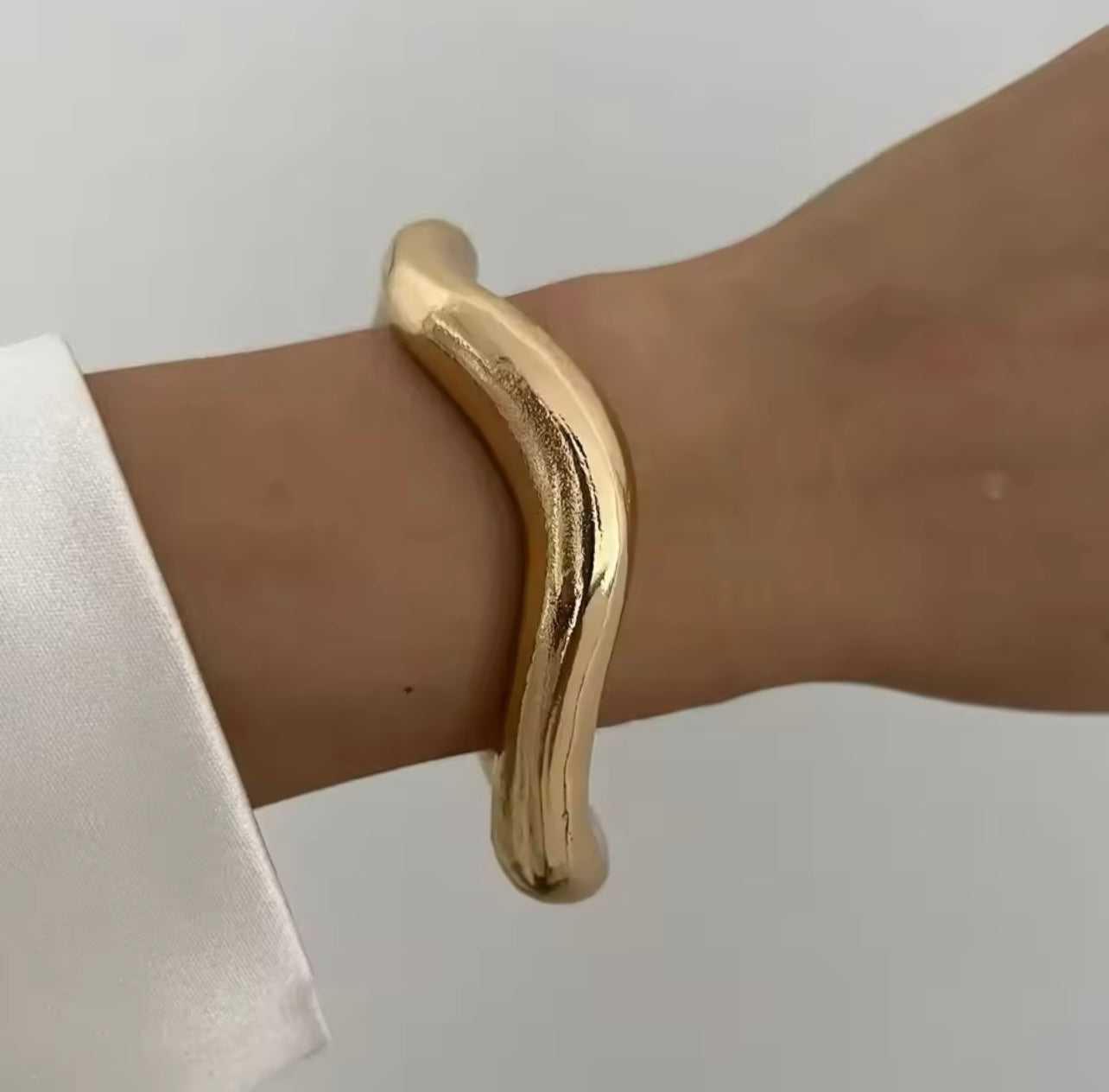 Cuff Bangle - Gold